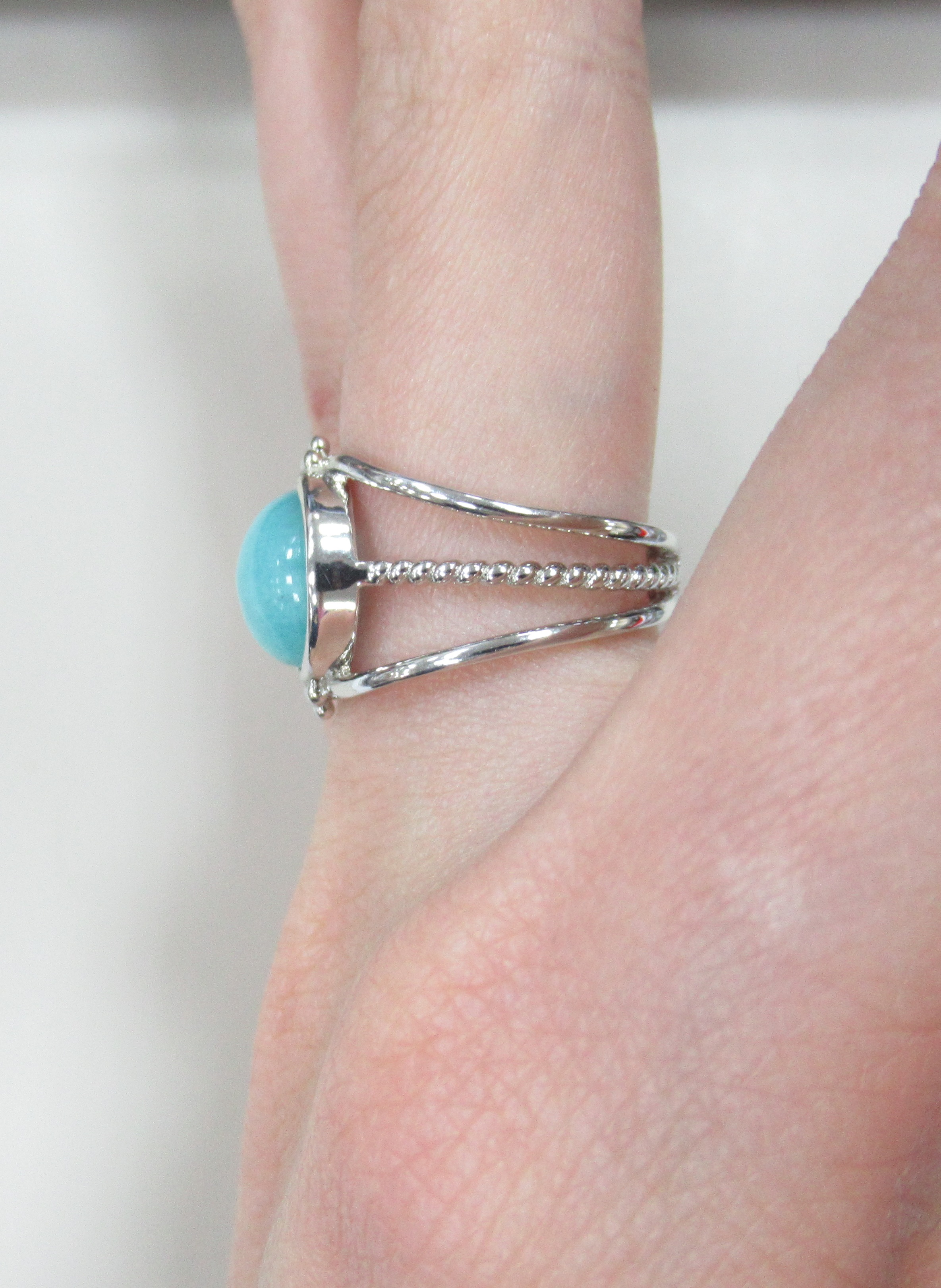 Серебряное кольцо с амазонитом